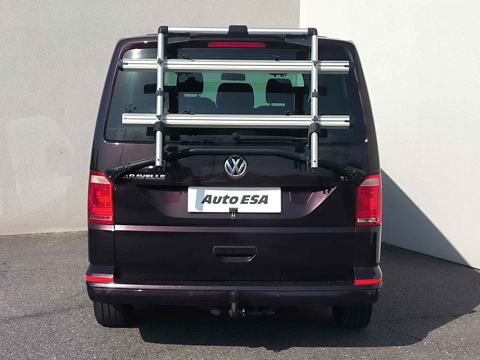 Volkswagen Caravelle 2.0TDi  L2 8míst