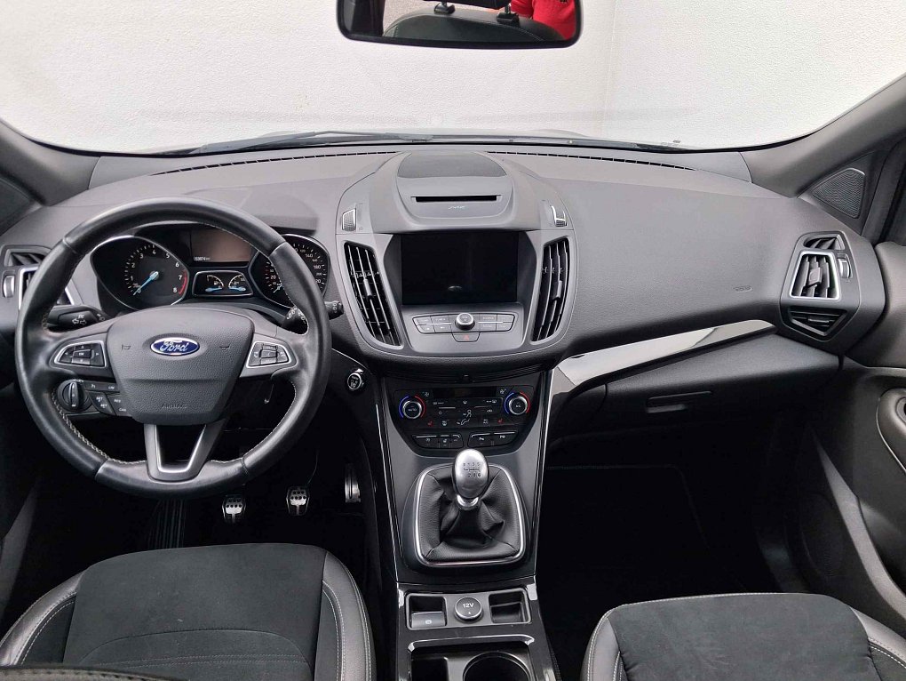 Ford Kuga 1.5 EB ST-Line
