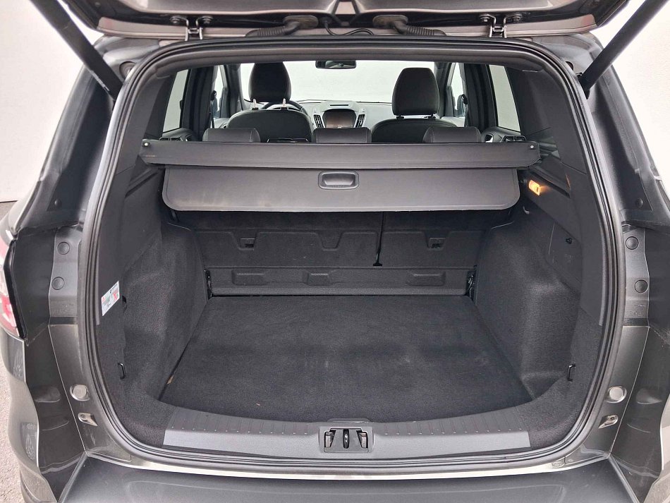 Ford Kuga 1.5 EB ST-Line