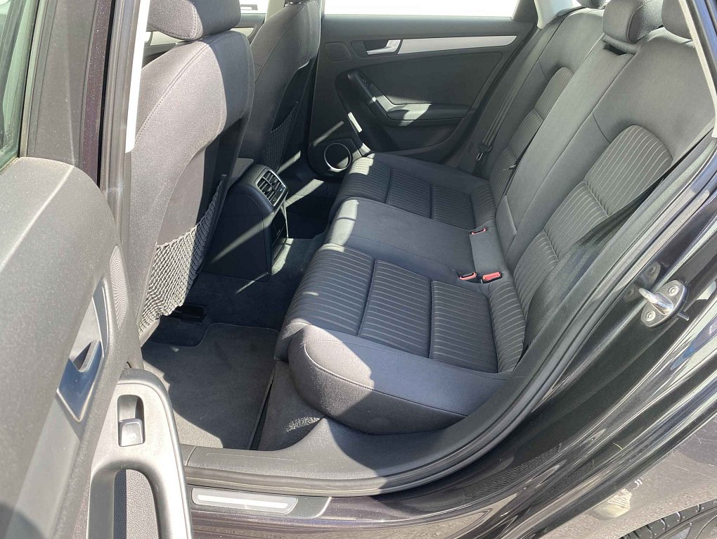 Audi A4 3.2FSi  Quattro