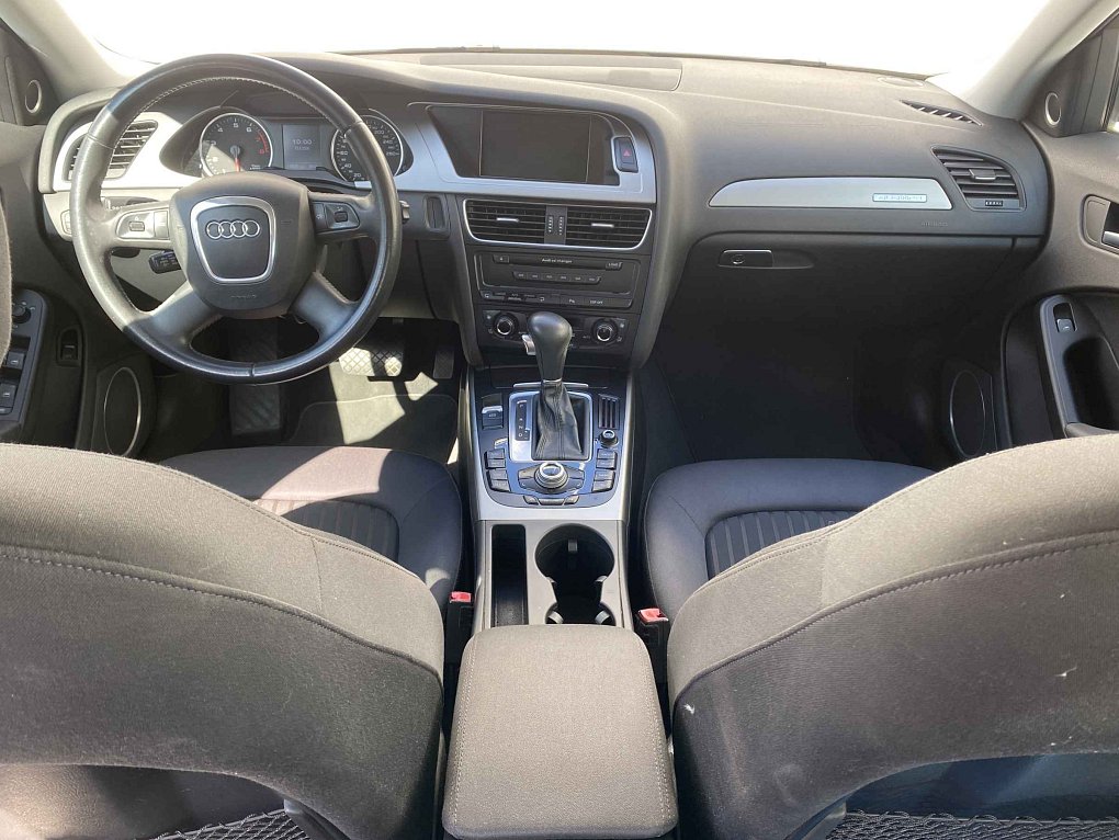 Audi A4 3.2FSi  Quattro