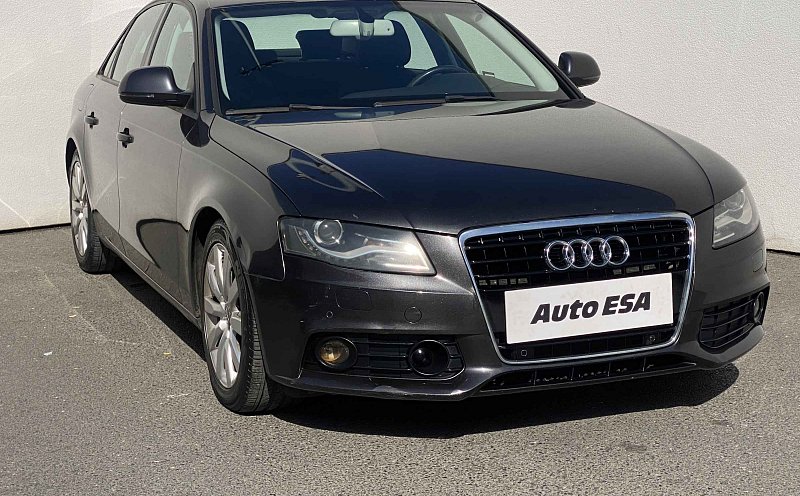 Audi A4 3.2FSi  Quattro
