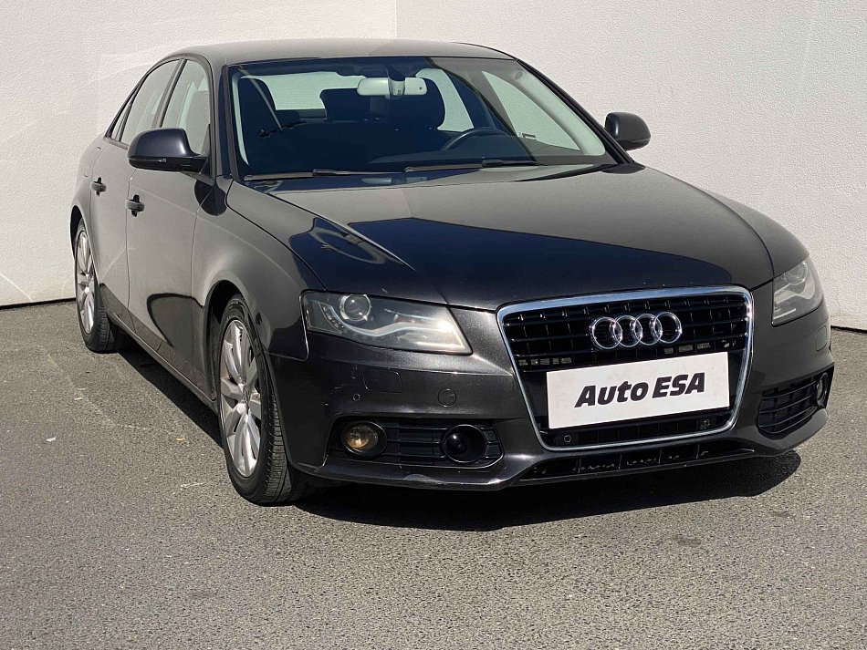 Audi A4 3.2FSi  Quattro