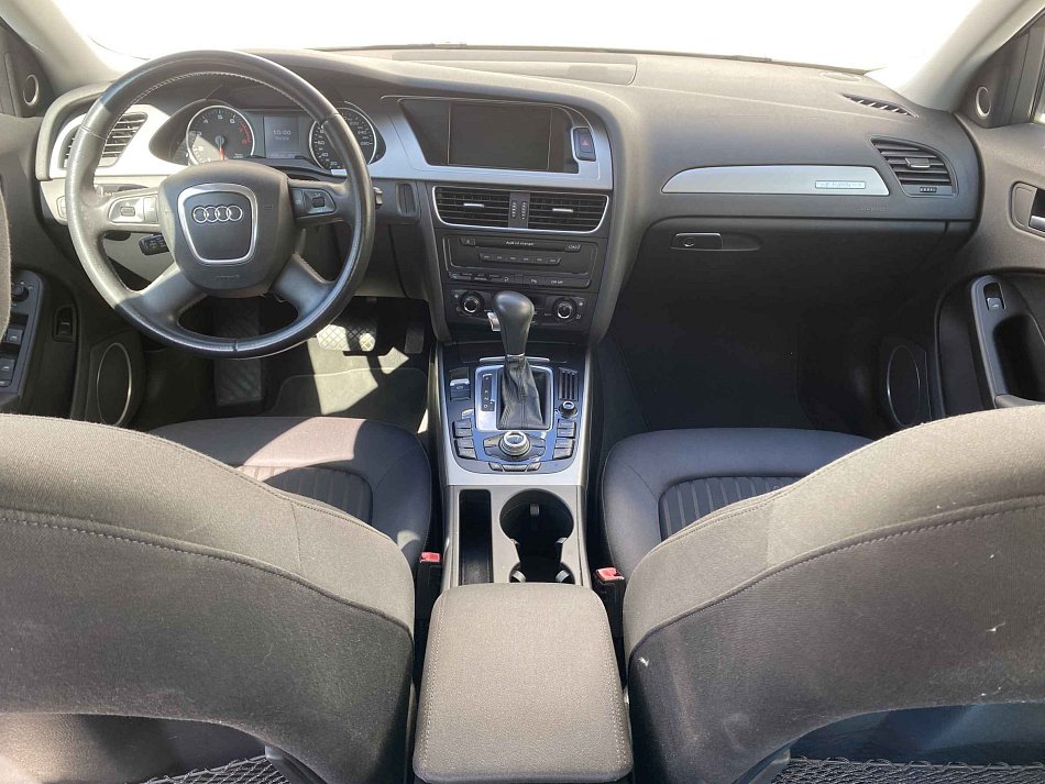 Audi A4 3.2FSi  Quattro