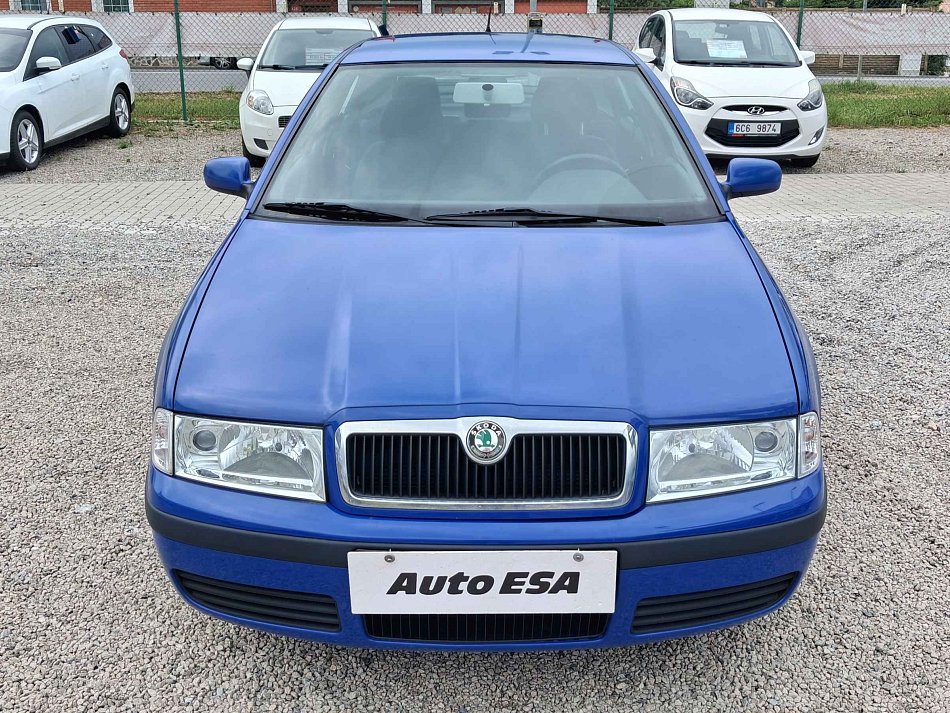 Škoda Octavia 1.6 i Tour
