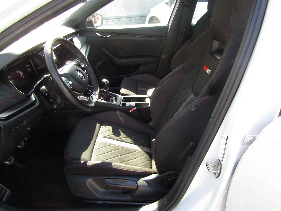 Škoda Octavia IV 2.0 TSi RS RS
