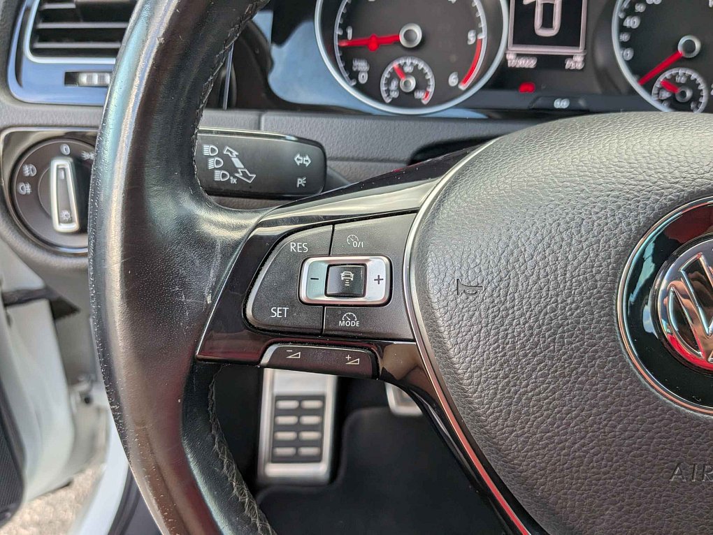 Volkswagen Golf 2.0 TDi Join