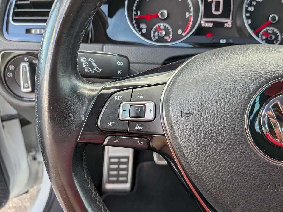 Volkswagen Golf 2.0 TDi Join