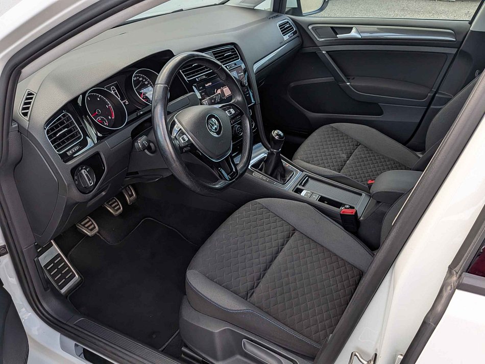 Volkswagen Golf 2.0 TDi Join