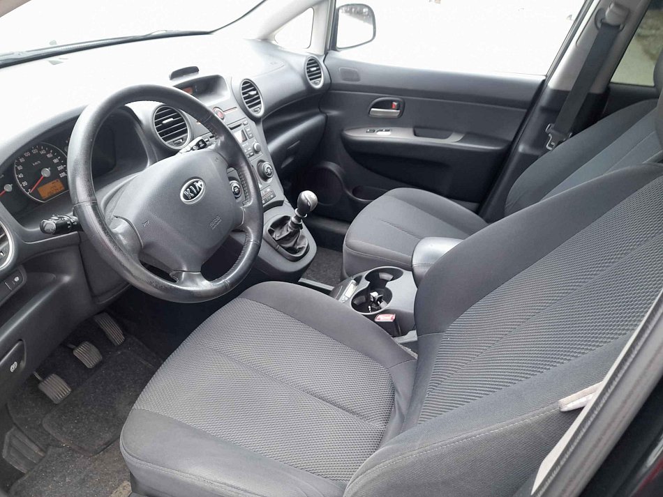 Kia Carens 2.0 