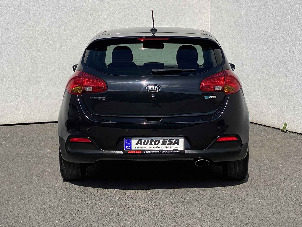 Kia Ceed 1.6 GDi Exclusive