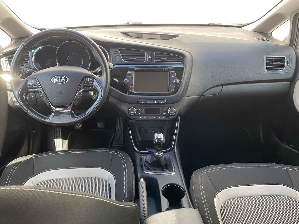 Kia Ceed 1.6 GDi Exclusive