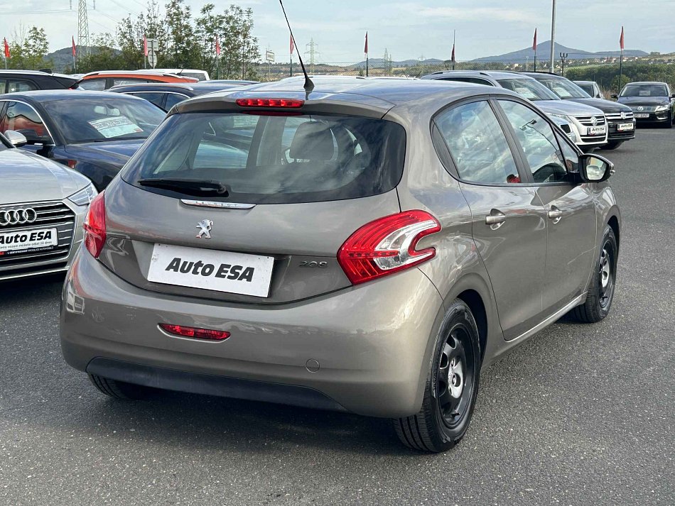 Peugeot 208 1.2 i Active