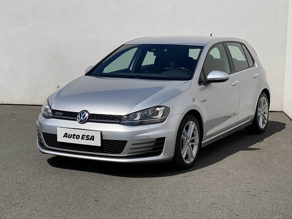 Volkswagen Golf 2.0 TDi  VII