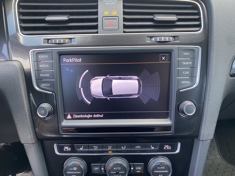 Volkswagen Golf 2.0 TDi  VII