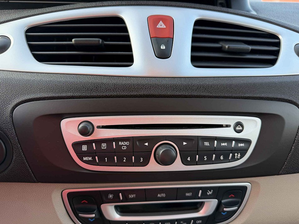 Renault Grand Scénic 2.0 dCi 