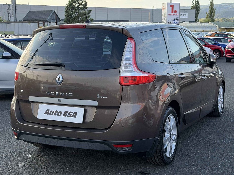 Renault Grand Scénic 2.0 dCi 