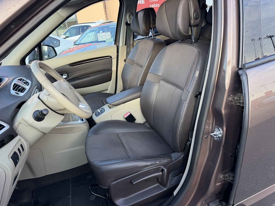 Renault Grand Scénic 2.0 dCi 