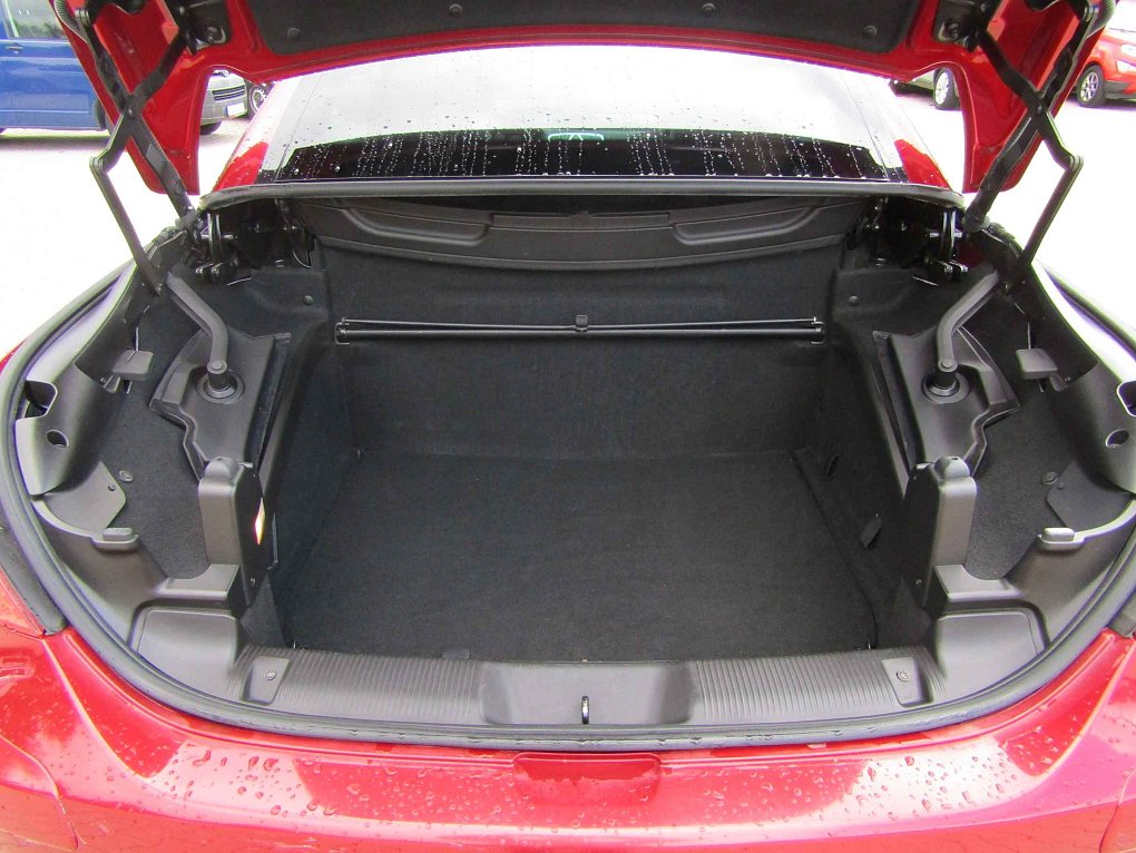 Peugeot 307 2.0i 