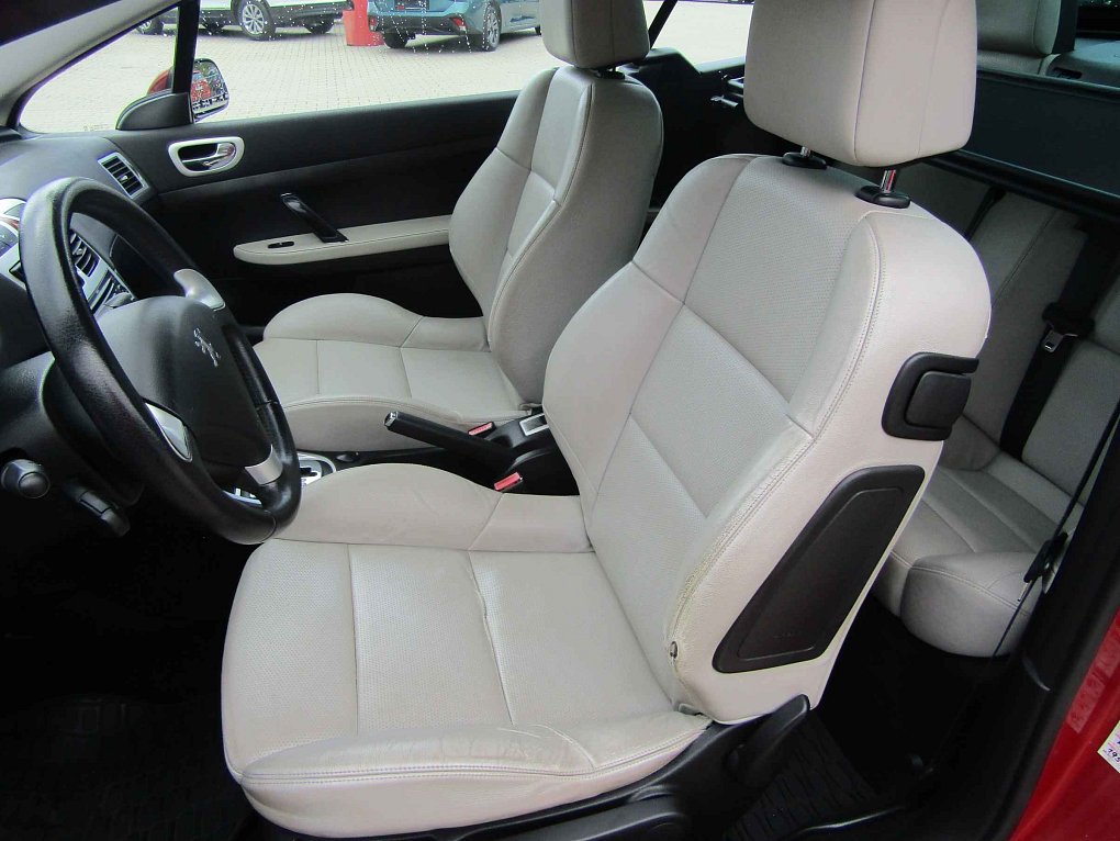 Peugeot 307 2.0i 