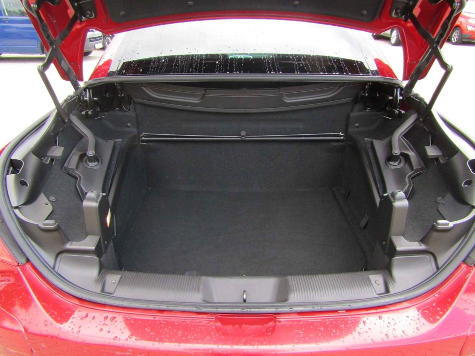 Peugeot 307 2.0i 