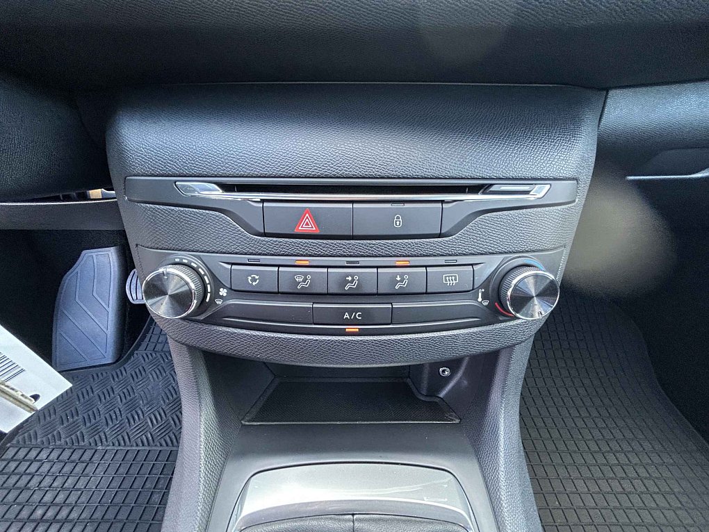 Peugeot 308 1.2 PT Access