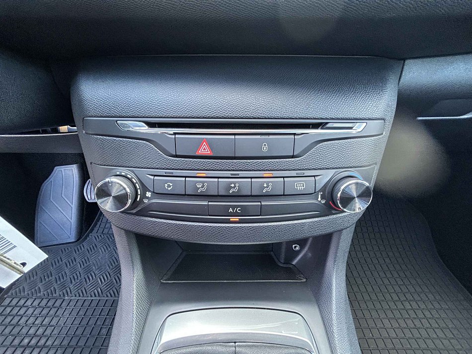 Peugeot 308 1.2 PT Access