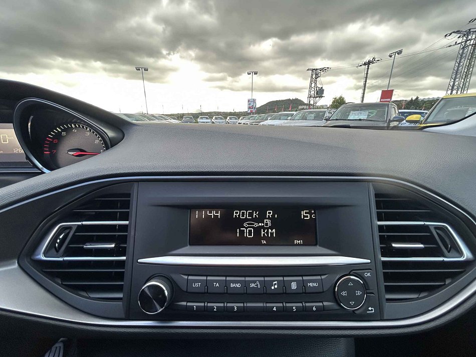 Peugeot 308 1.2 PT Access