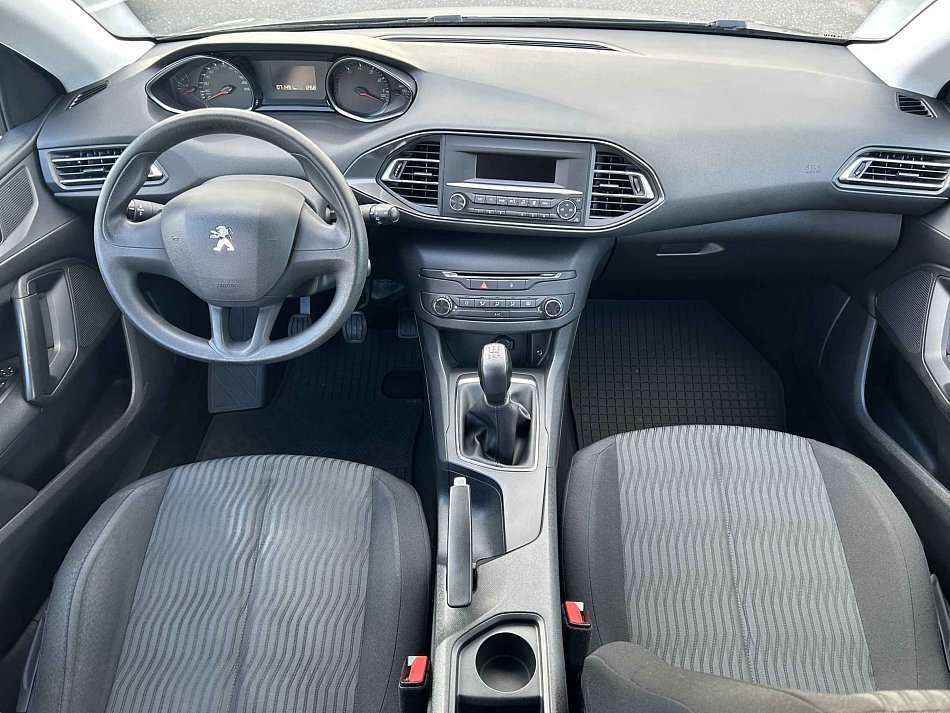 Peugeot 308 1.2 PT Access