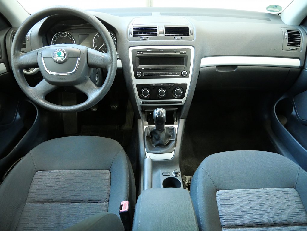Škoda Octavia II 1.6 TDi Ambiente