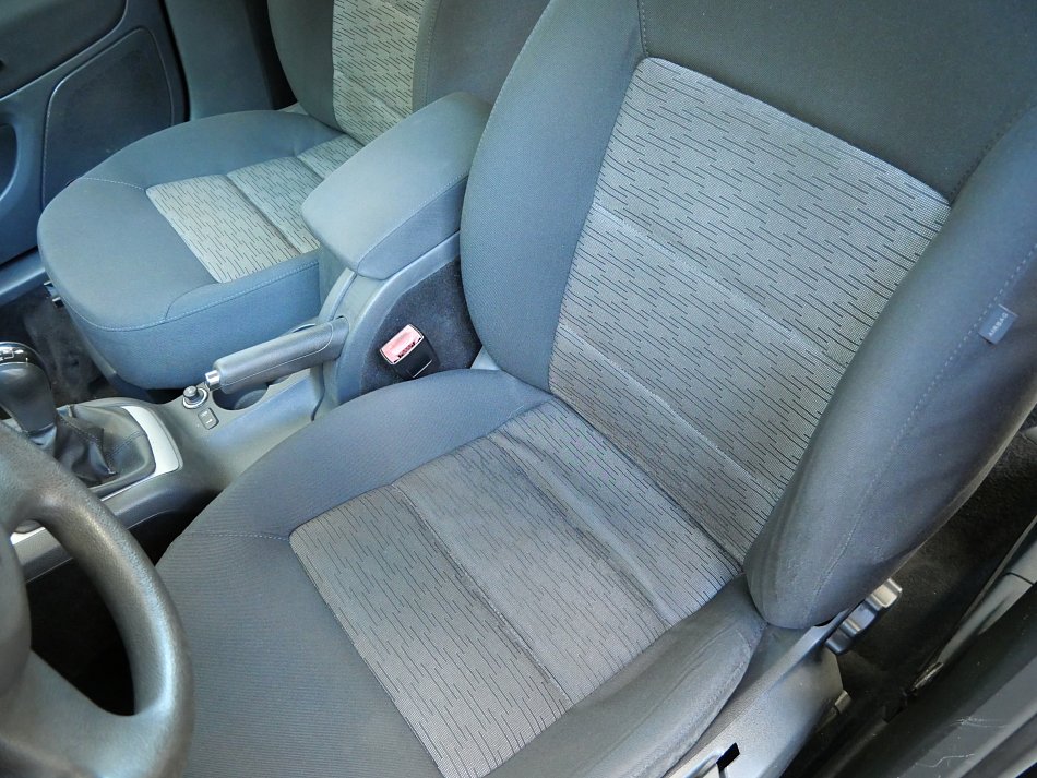 Škoda Octavia II 1.6 TDi Ambiente