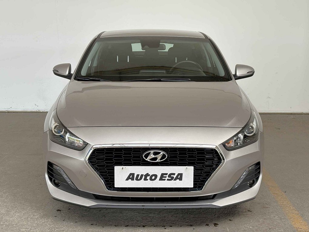 Hyundai I30 1.4 T-GDi Trikolor
