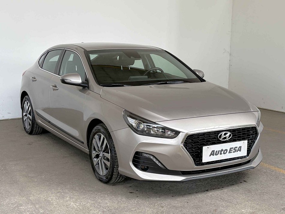 Hyundai I30 1.4 T-GDi Trikolor