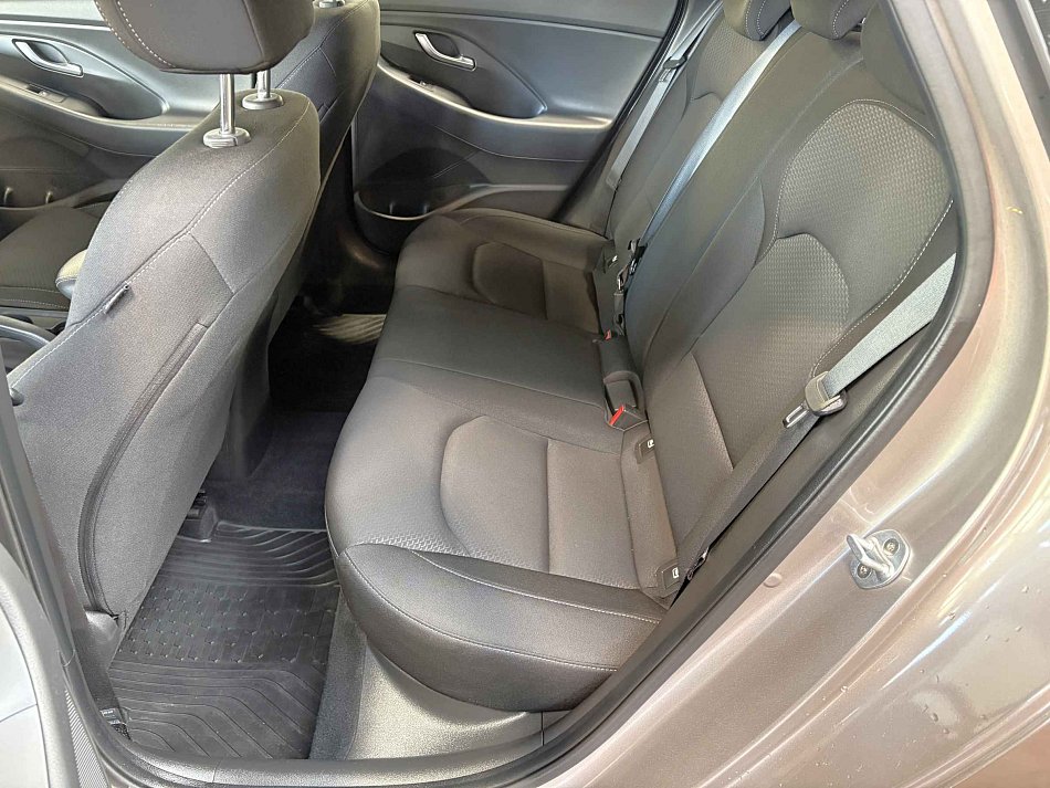 Hyundai I30 1.4 T-GDi Trikolor