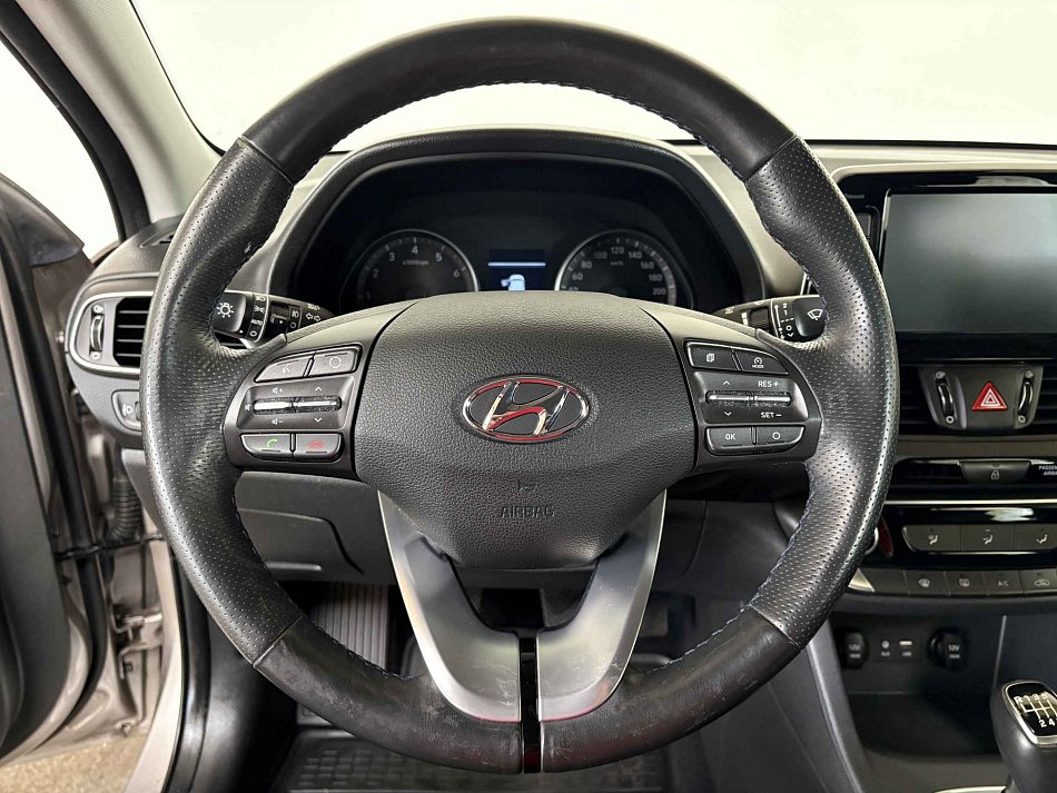 Hyundai I30 1.4 T-GDi Trikolor