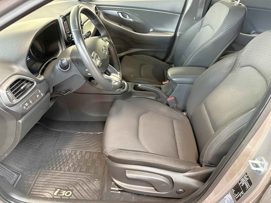 Hyundai I30 1.4 T-GDi Trikolor