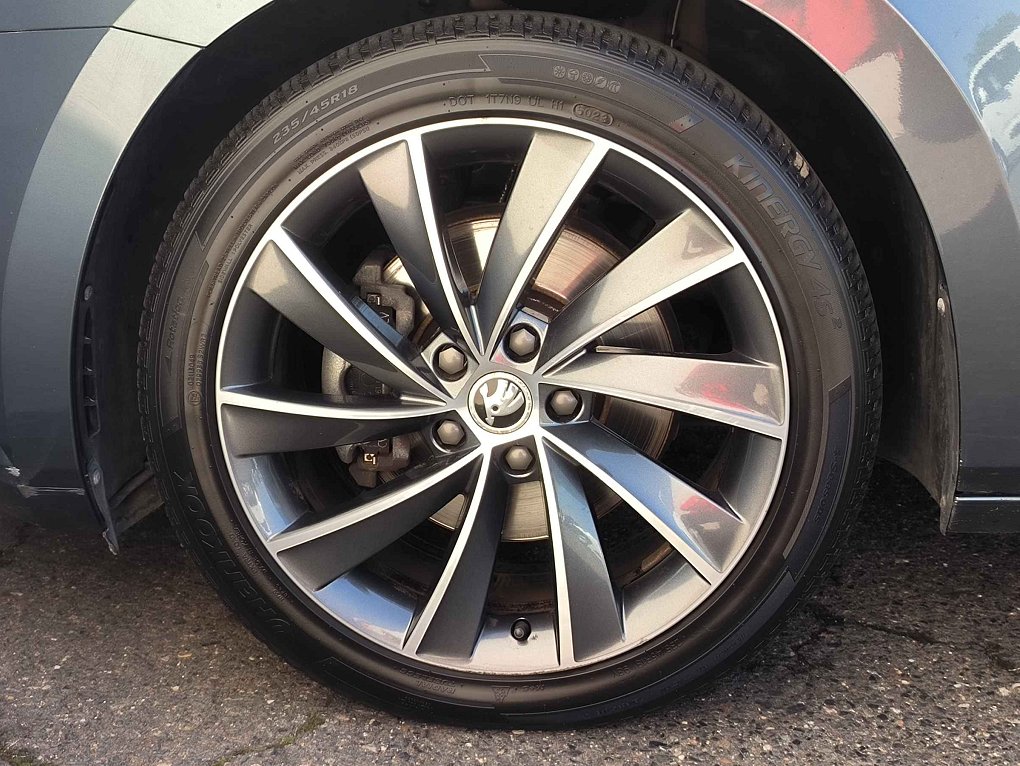 Škoda Superb III 2.0 TDi L&K