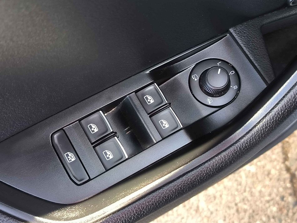 Škoda Superb III 2.0 TDi L&K