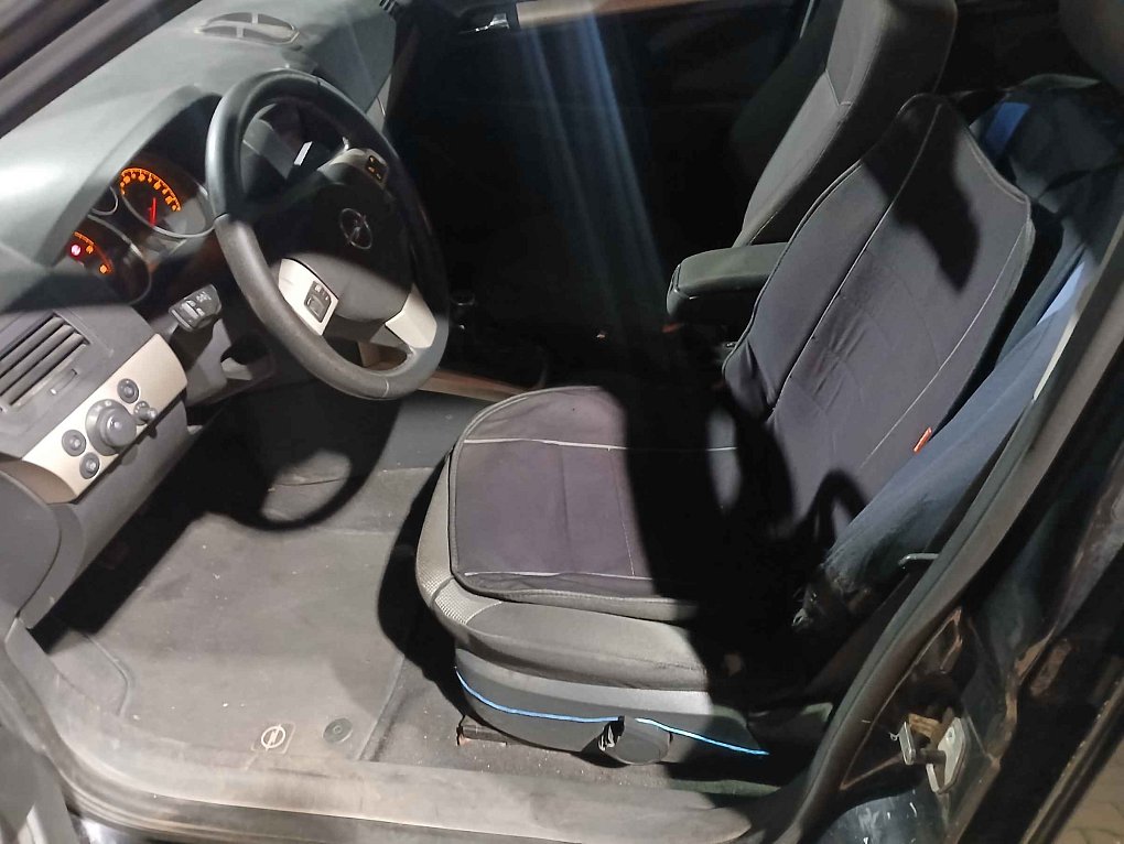 Opel Astra 1.9 CDTi 