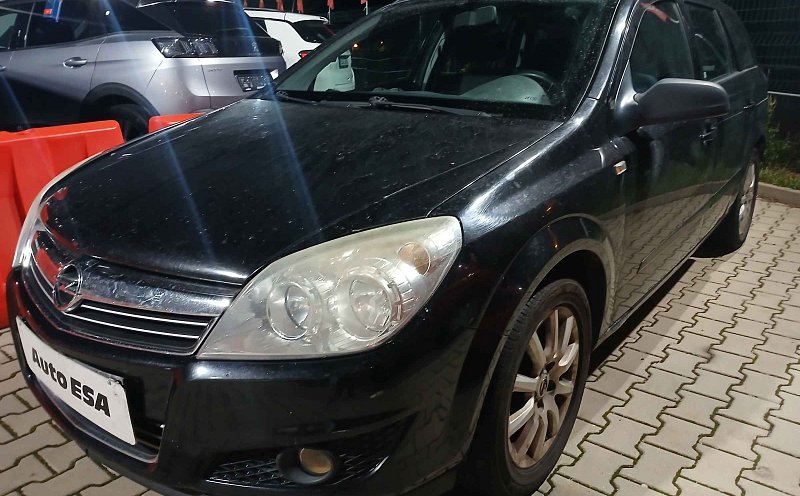 Opel Astra 1.9 CDTi 