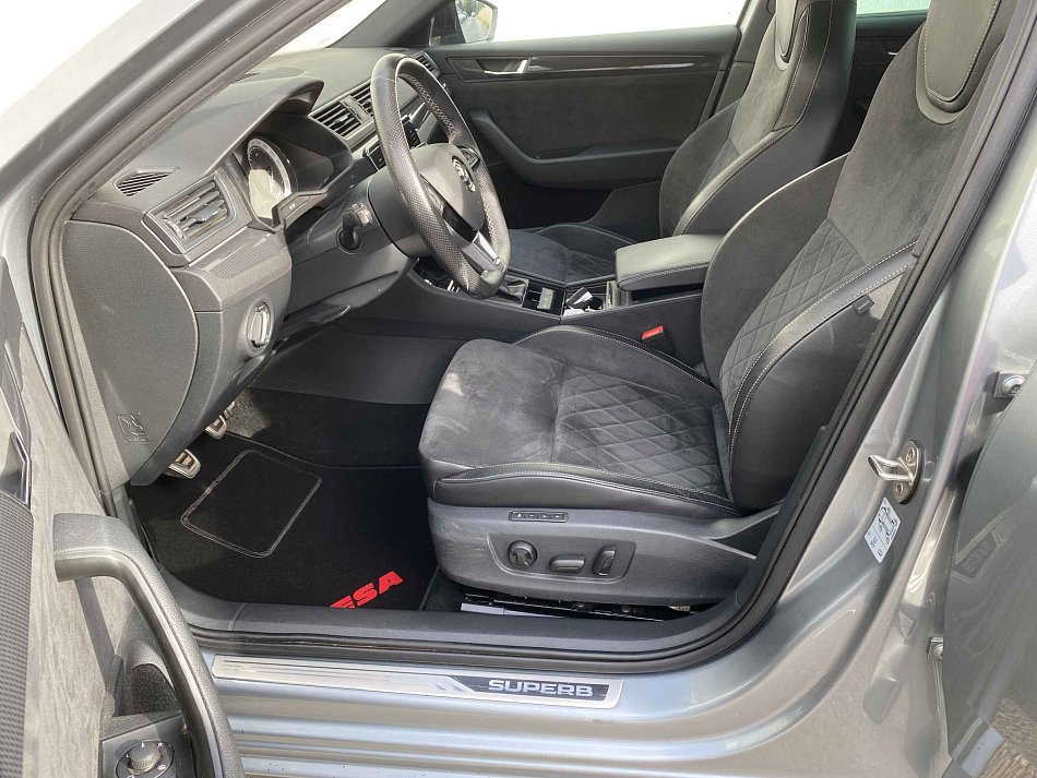 Škoda Superb III 2.0 TDi SportLine