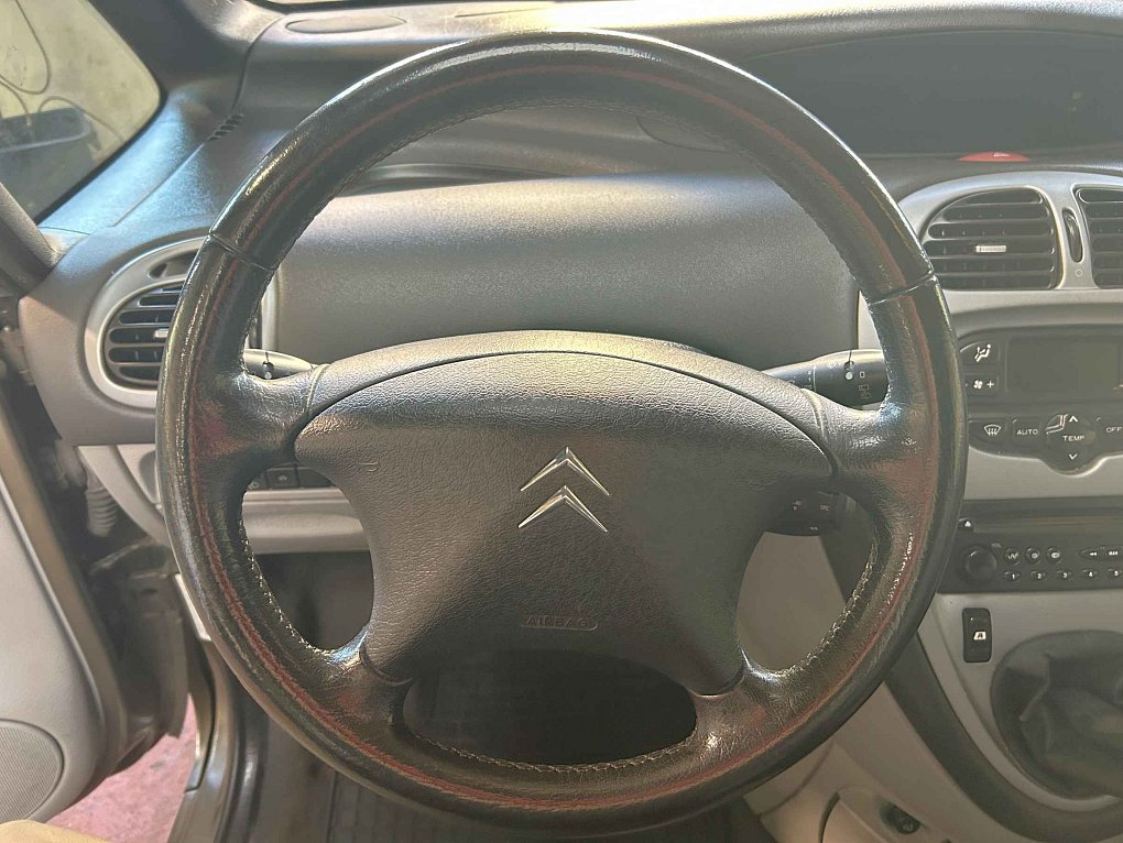 Citroën Xsara Picasso 1.6i 