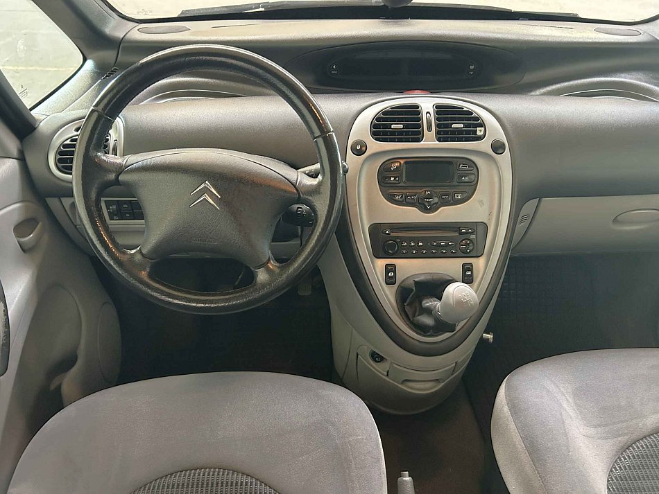 Citroën Xsara Picasso 1.6i 