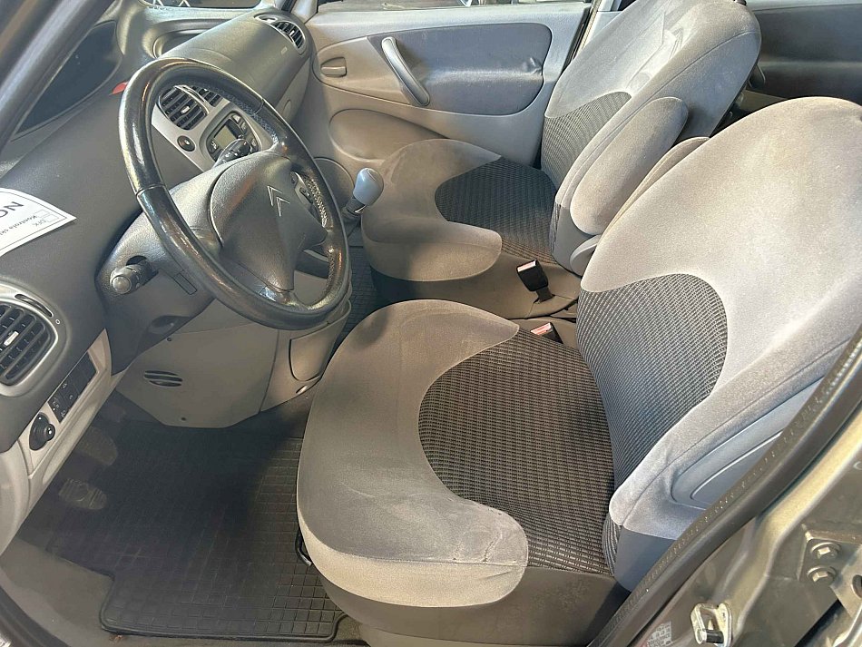 Citroën Xsara Picasso 1.6i 
