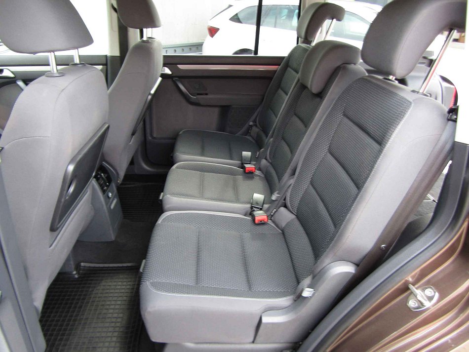 Volkswagen Touran 1.4 TSi 