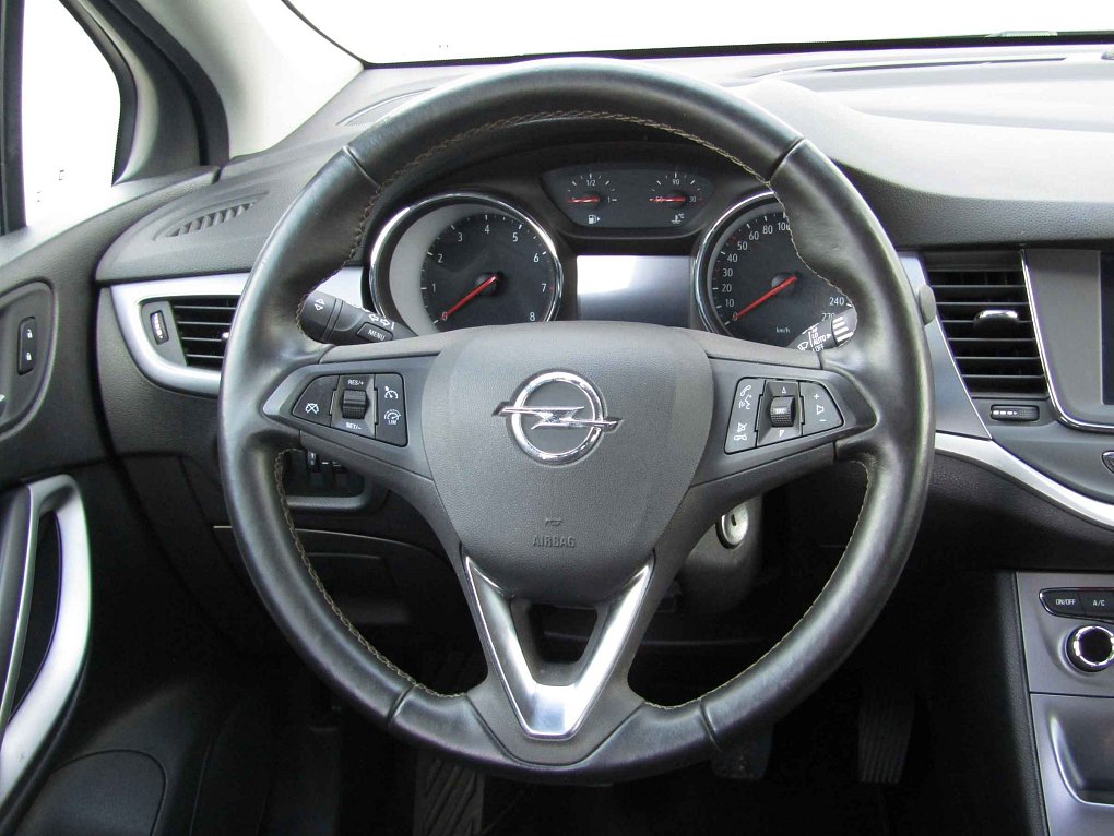 Opel Astra 1.4T 