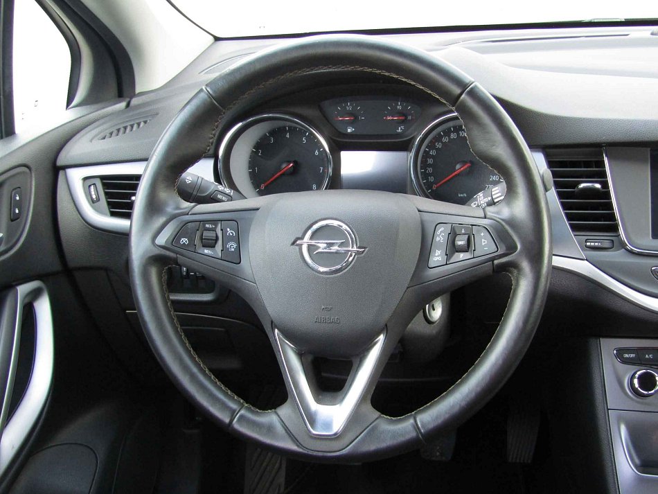 Opel Astra 1.4T 