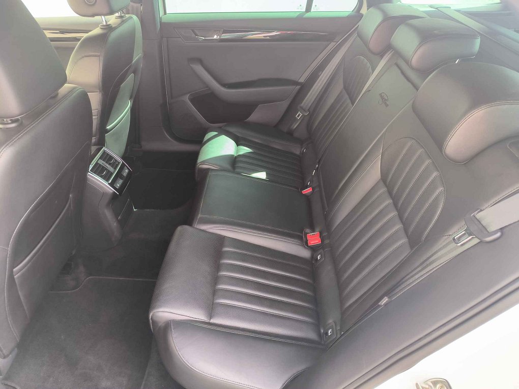Škoda Superb III 2.0 TSI L&K 4x4