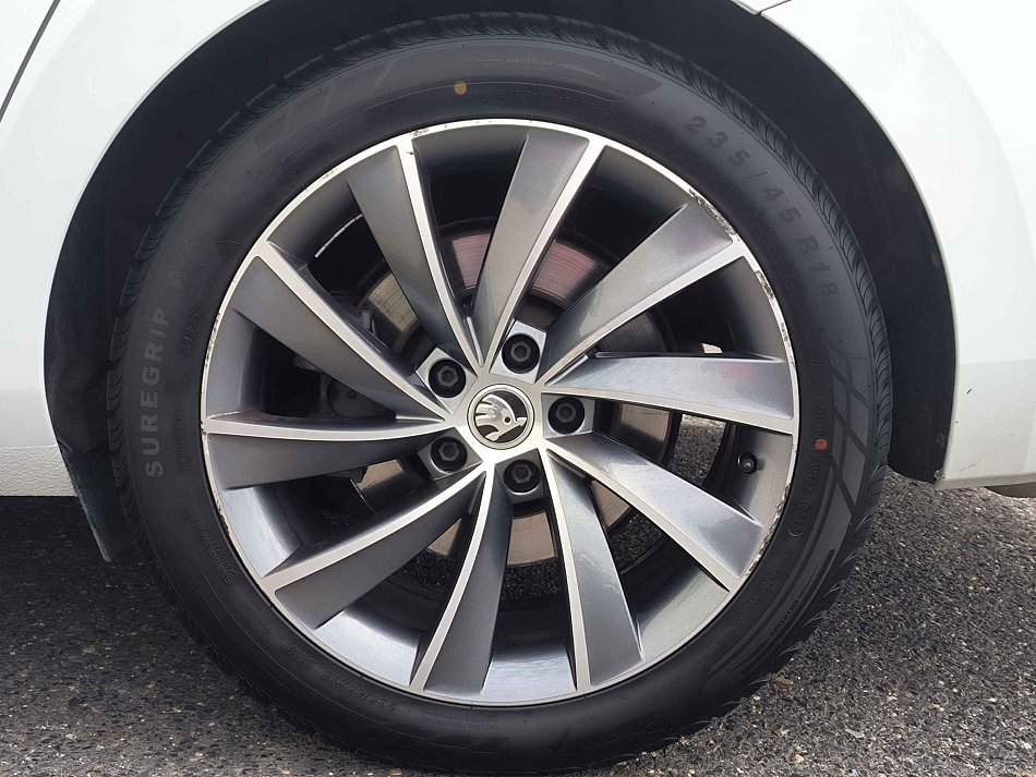Škoda Superb III 2.0 TSI L&K 4x4