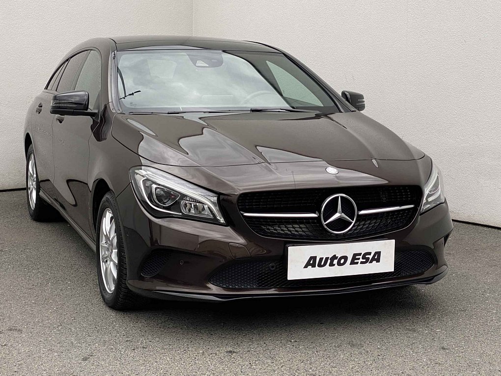 Mercedes-Benz CLA 1.6T  CLA 200